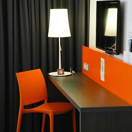 מלון Ibis Styles Centre Gare 3*