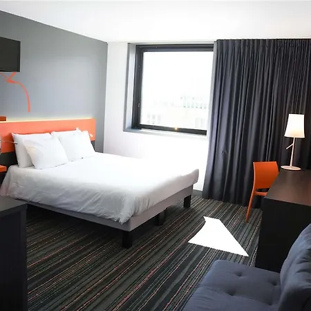 Ibis Styles Centre Gare קאין