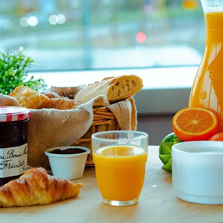 ホテル イビス スタイルズ サントル ガール