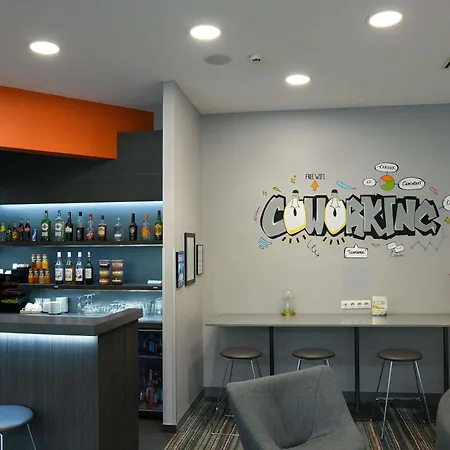 Ibis Styles Centre Gare Szálloda Caen